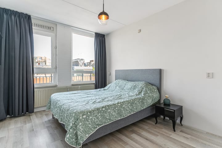 Foto 16 van Ambachtsplein 77