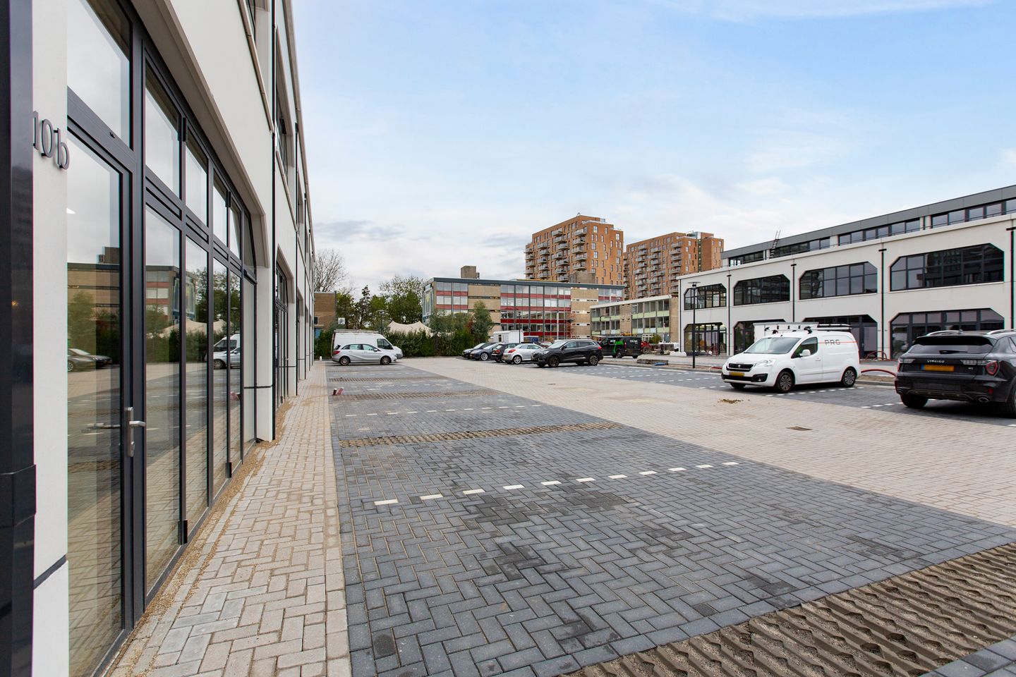 Bekijk foto 3 van van Gijnstraat 5-f