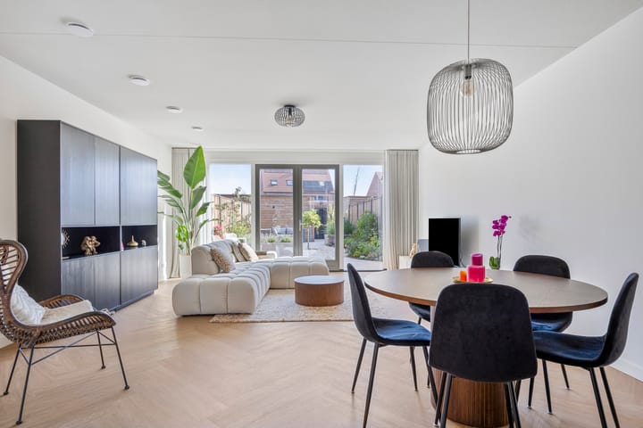 Foto 2 van Dennenhout 11