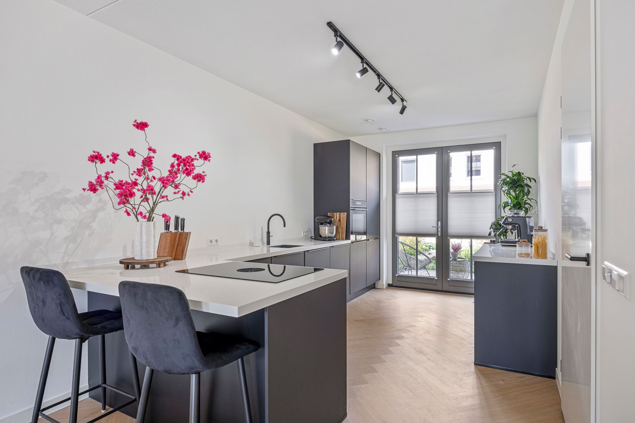 Photo 3 of Dennenhout 11