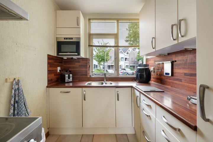 Foto 7 van Madeliefveld 12