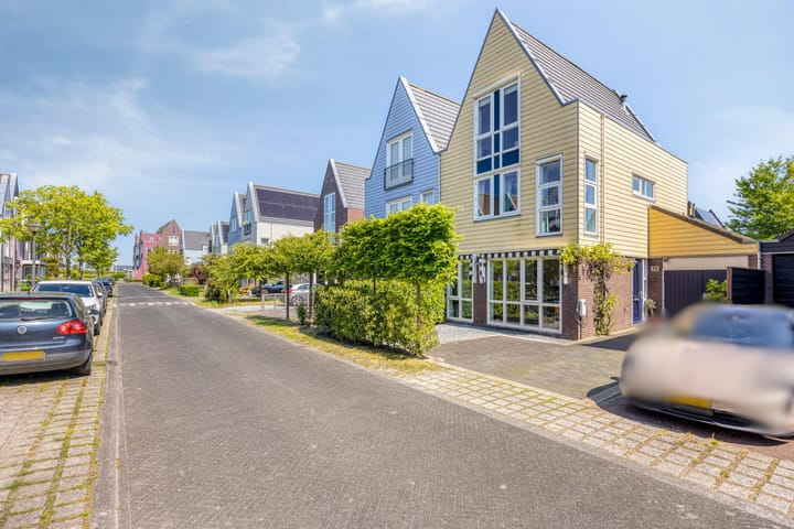 Foto 61 van Vredemaker 22