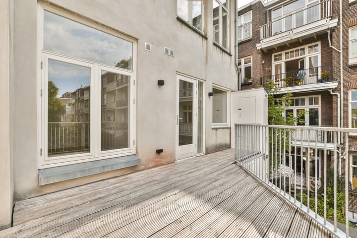 Photo 9 of Linnaeusparkweg 142-1