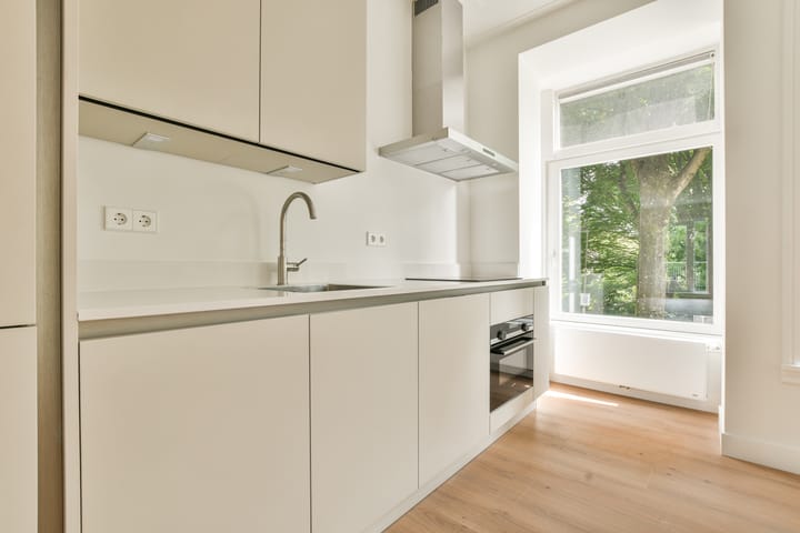 Photo 11 of Linnaeusparkweg 142-1