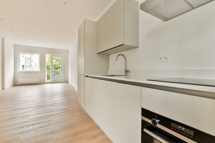 Photo 13 of Linnaeusparkweg 142-1