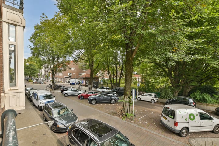 Photo 21 of Linnaeusparkweg 142-1