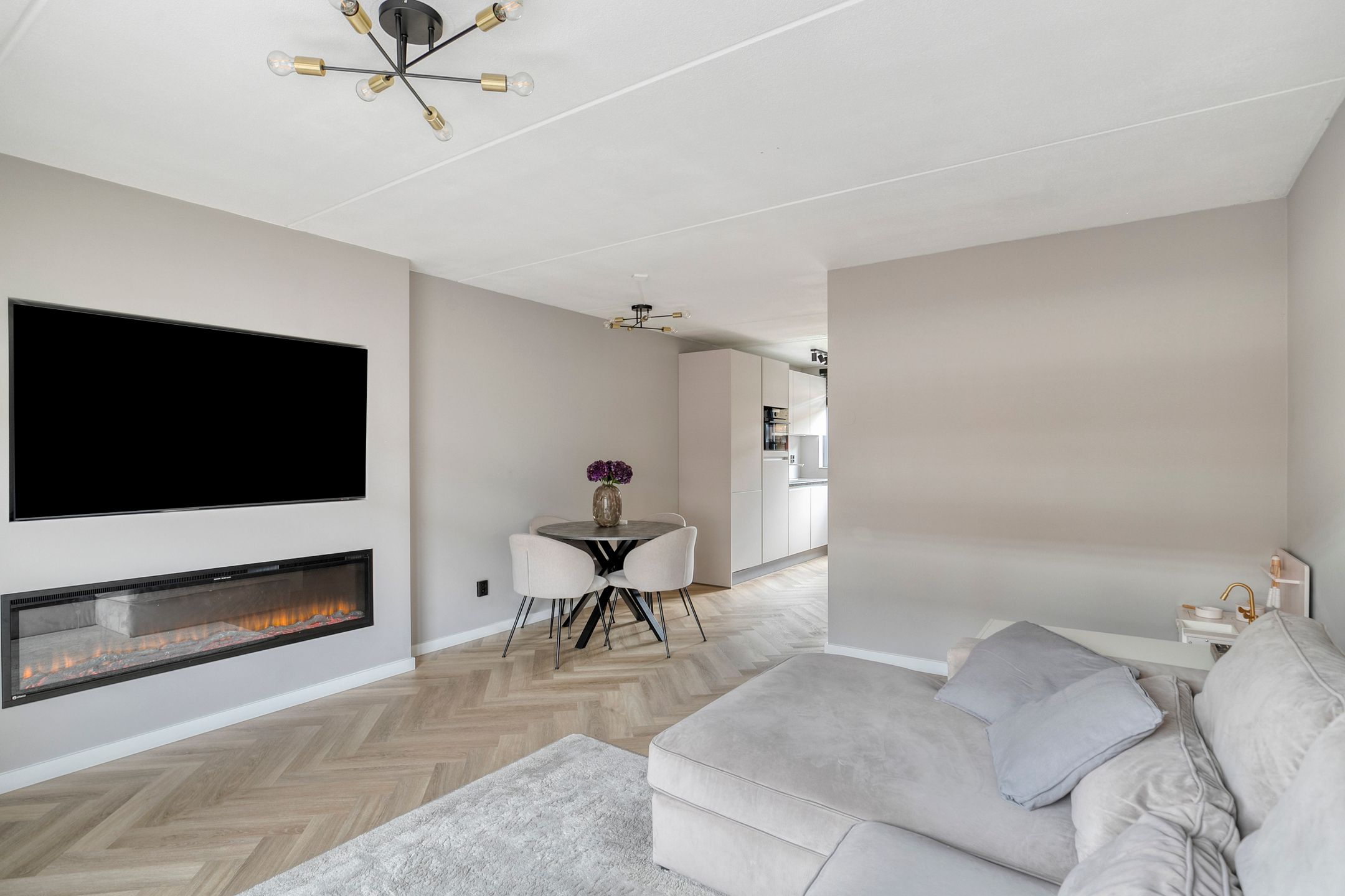 Foto 6 van Johannes Vermeerstraat 115