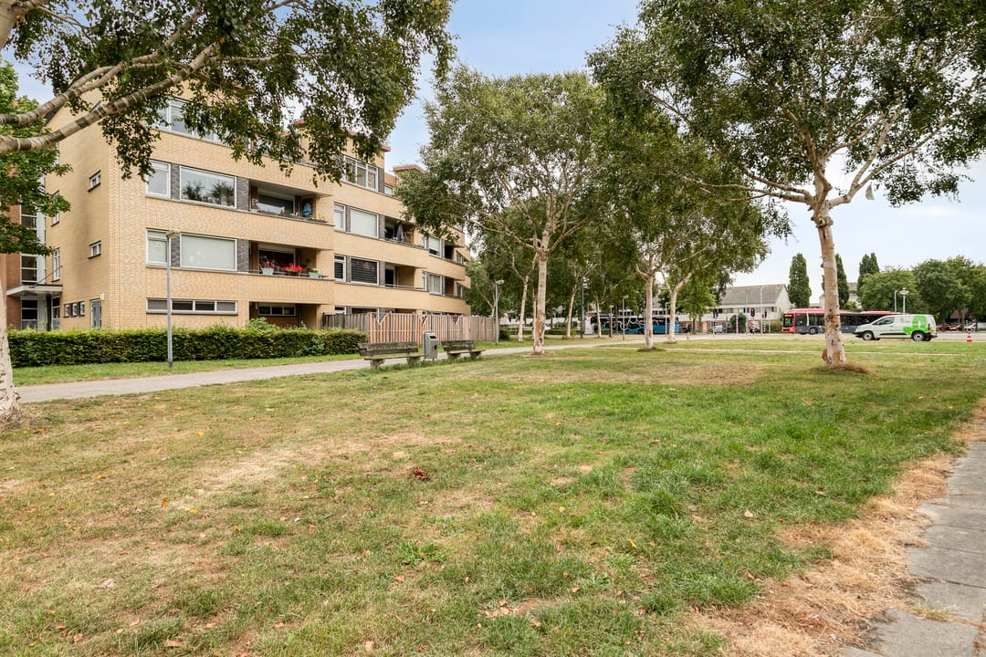 Foto 28 van Johannes Vermeerstraat 115