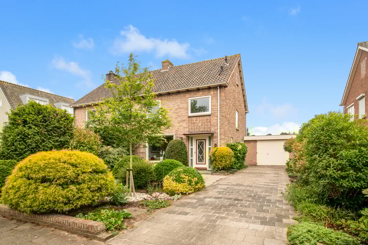 Photo 1 of Kennemerstraatweg 271