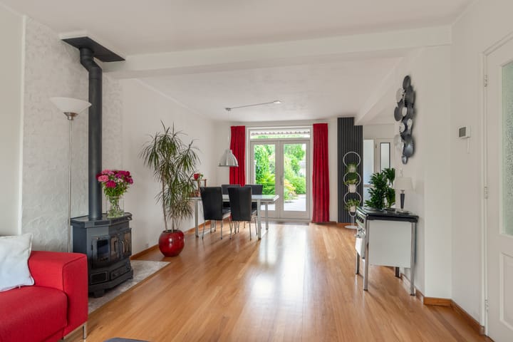 Photo 6 of Kennemerstraatweg 271