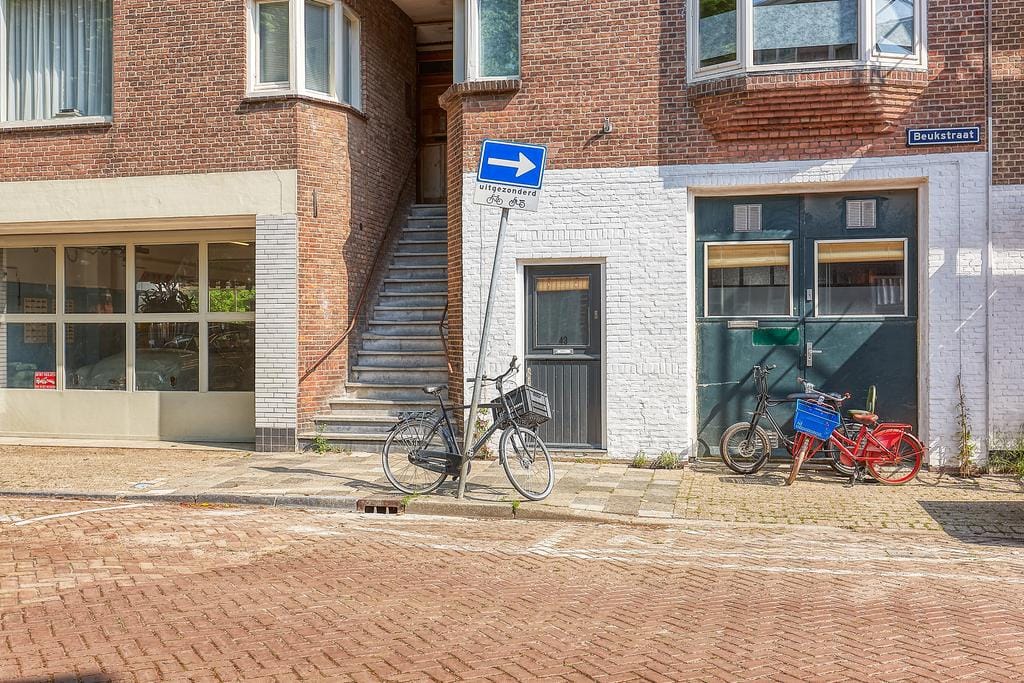 Photo 33 of Beukstraat 43