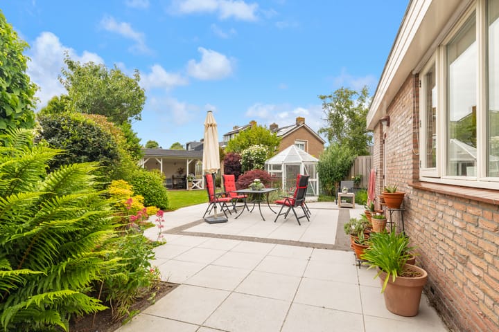 Photo 15 of Kennemerstraatweg 271