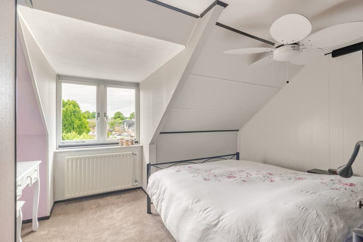 Photo 29 of Kennemerstraatweg 271