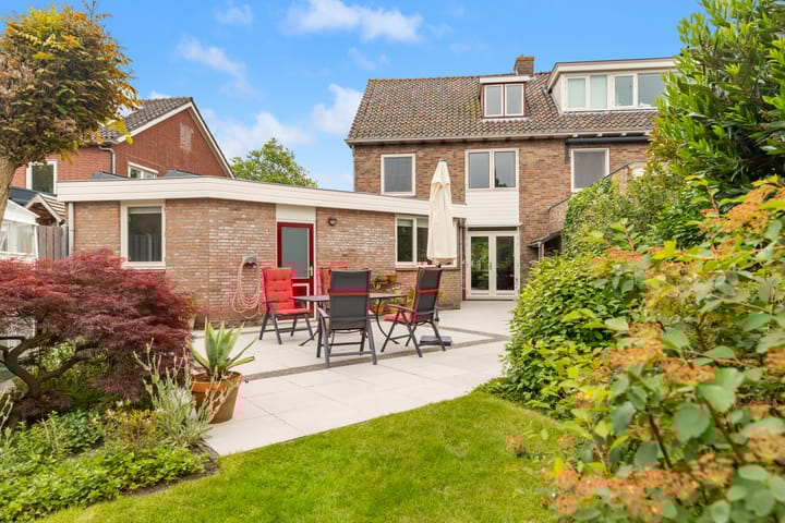 Photo 31 of Kennemerstraatweg 271