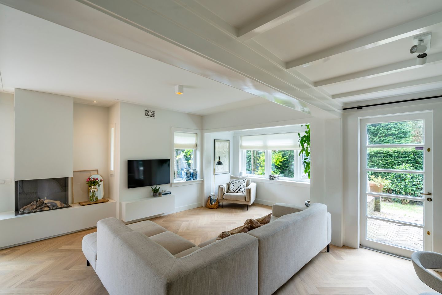 Photo 20 of Oosterduinweg 251