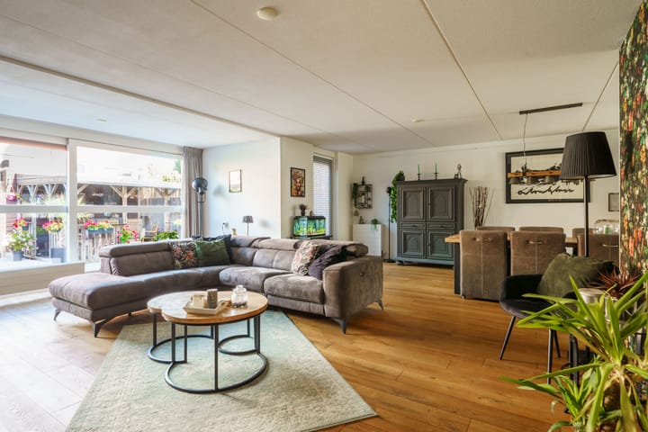 Photo 3 of Emil Noldestraat 47