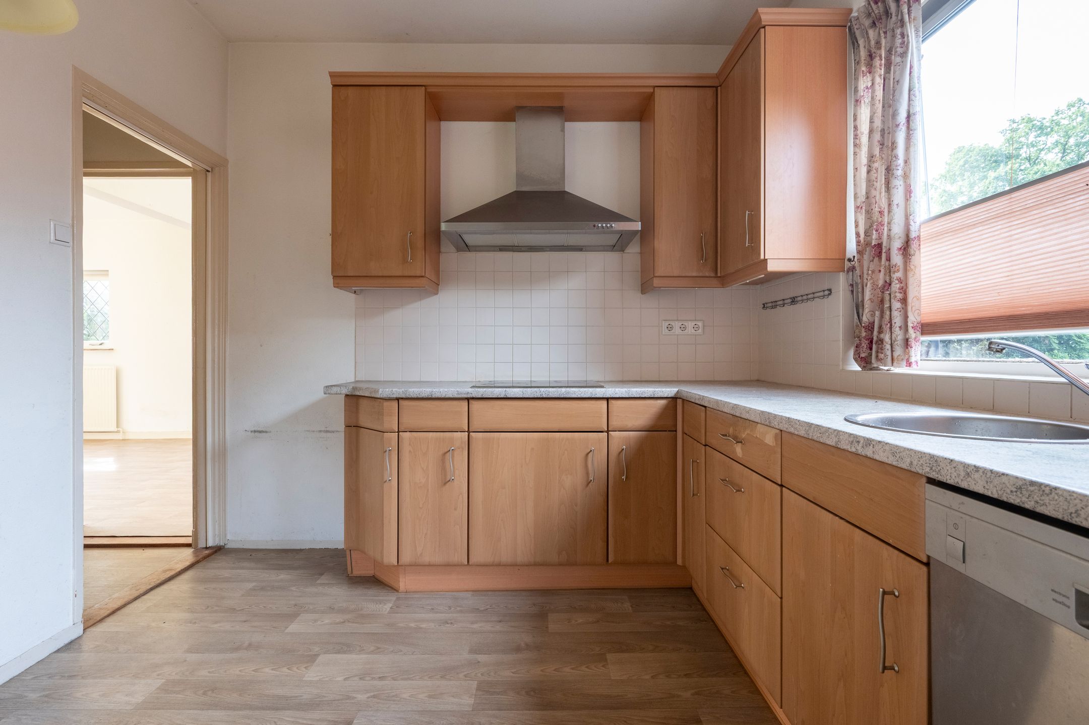 Foto 9 van Nijkampenweg 1