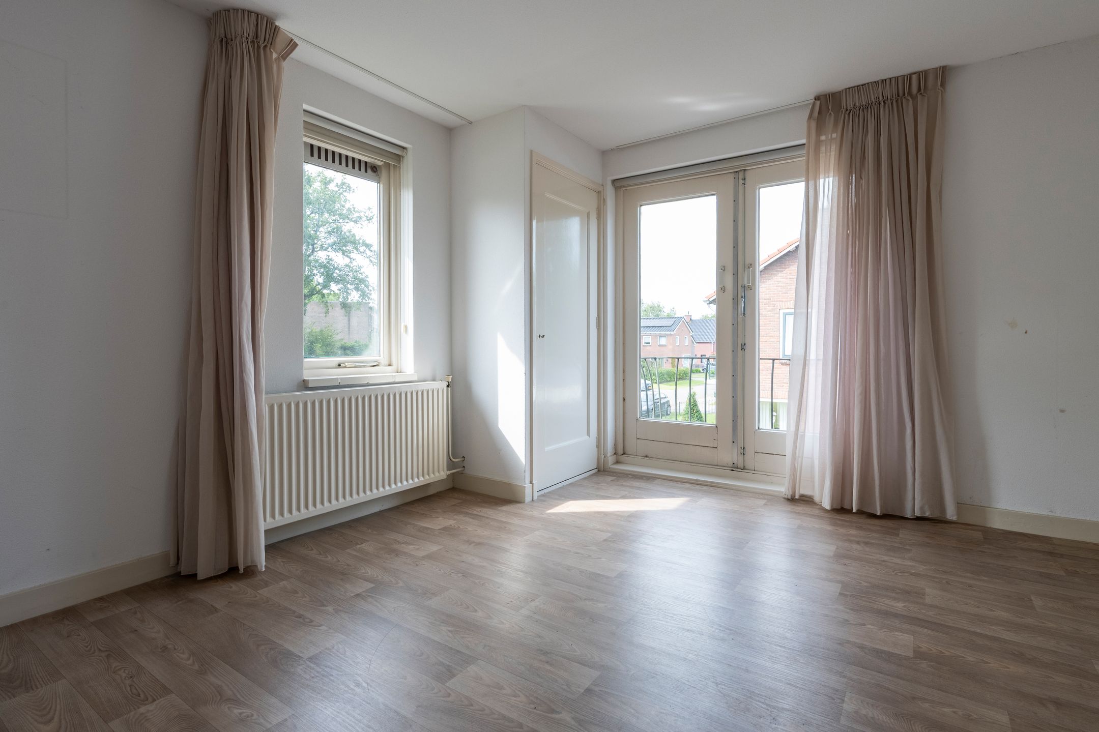 Foto 18 van Nijkampenweg 1