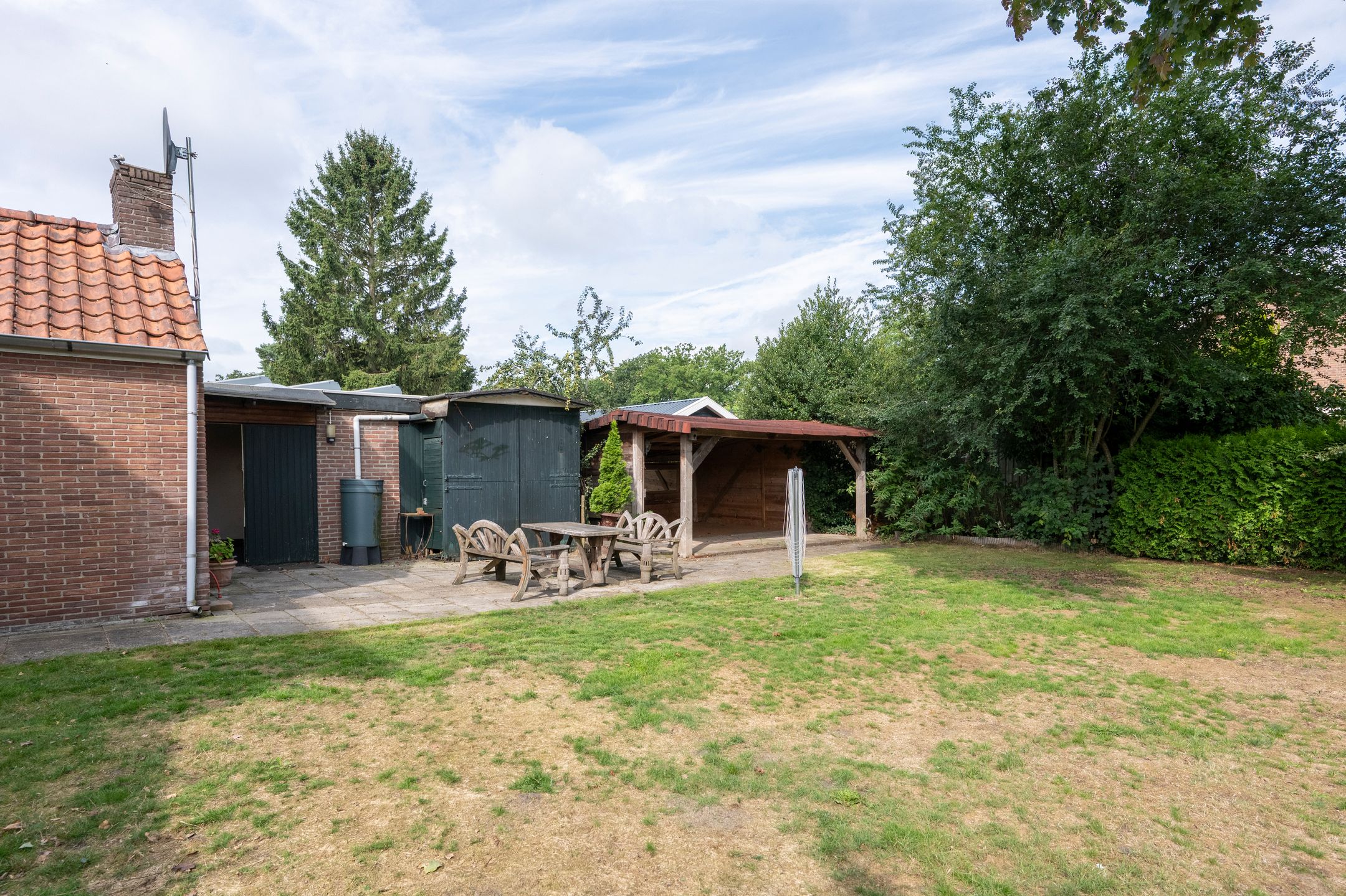 Foto 21 van Nijkampenweg 1