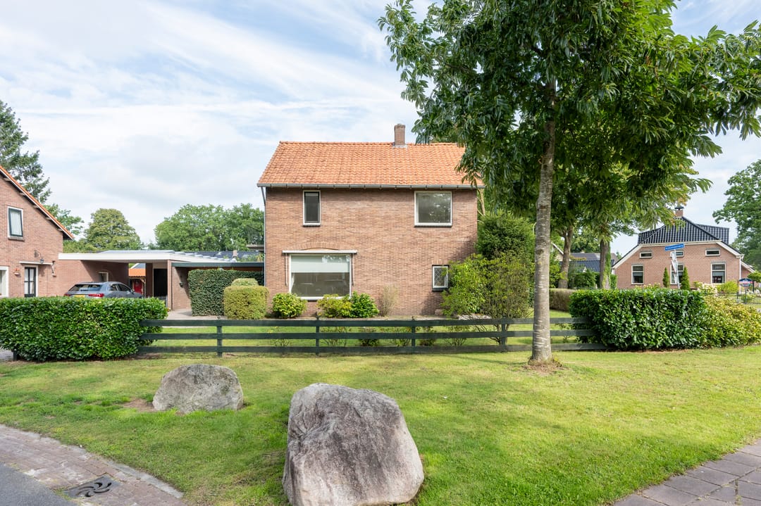 Foto 28 van Nijkampenweg 1