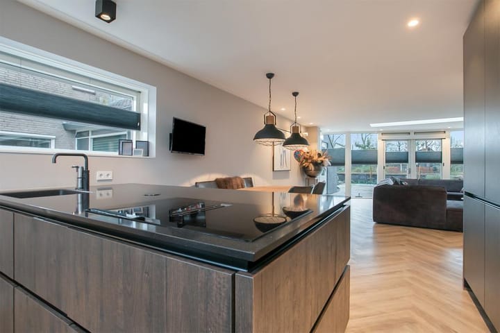 Photo 13 of Anthon van der Horstlaan 28