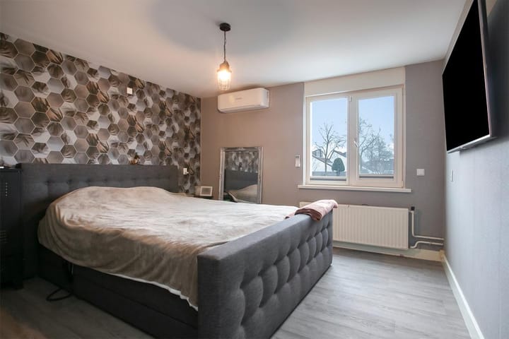 Photo 22 of Anthon van der Horstlaan 28