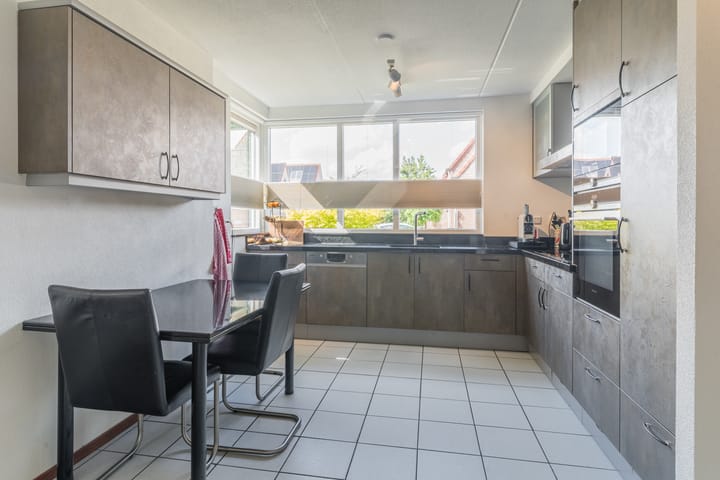 Foto 14 van Maasweg 28