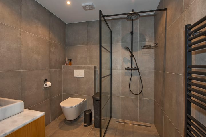 Foto 14 van Grotestraat 13-A