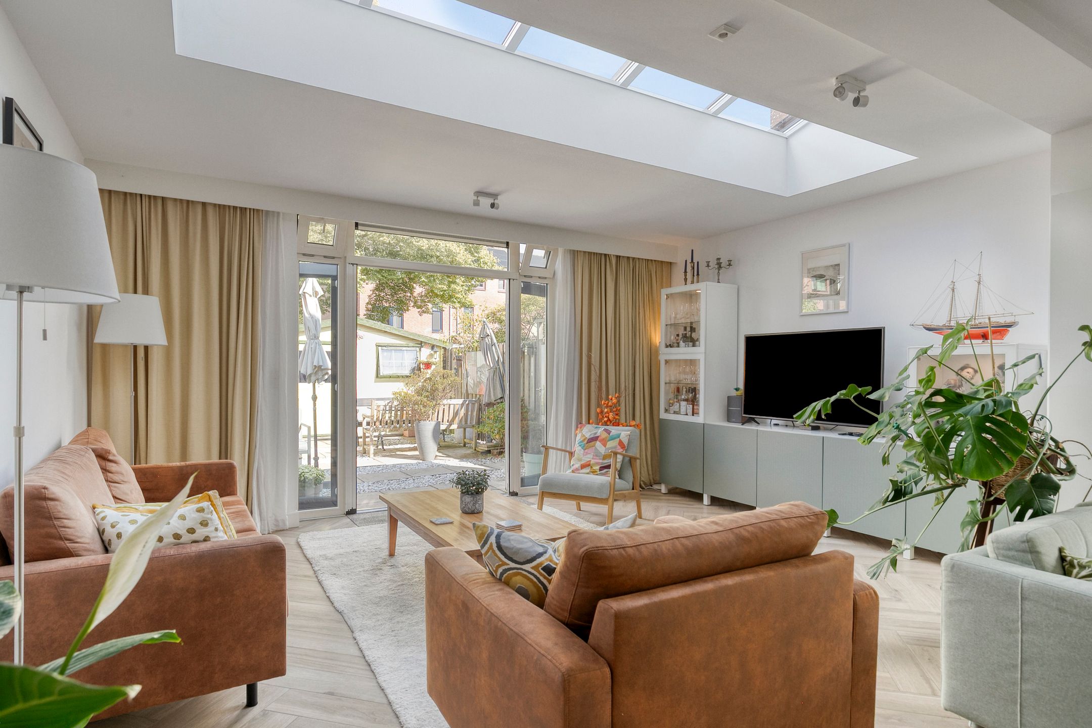 Foto 9 van Inkarnaatklaver 21