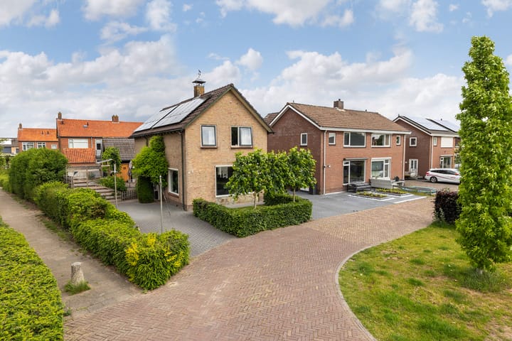 Photo 5 of Sneeuwbesstraat 9