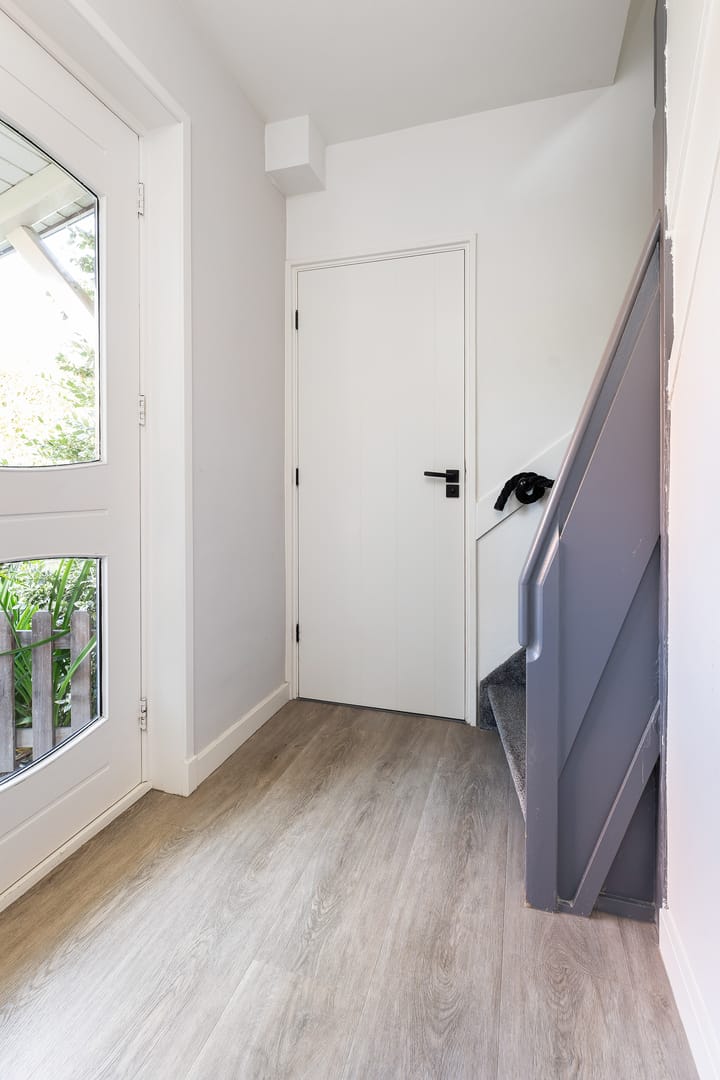 Photo 8 of Sneeuwbesstraat 9