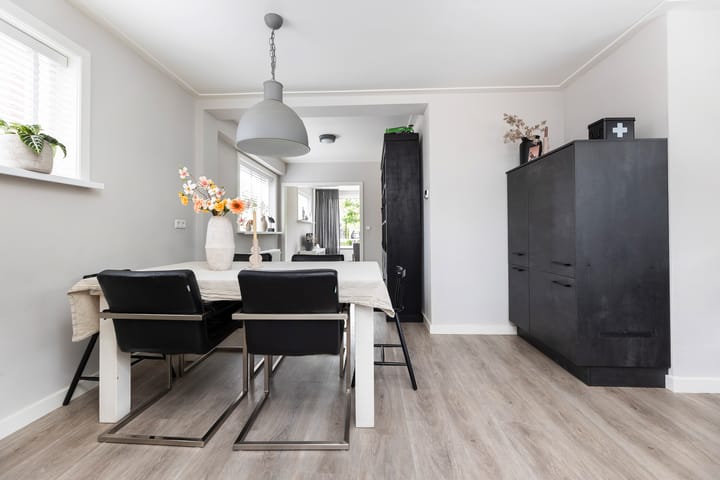 Photo 18 of Sneeuwbesstraat 9