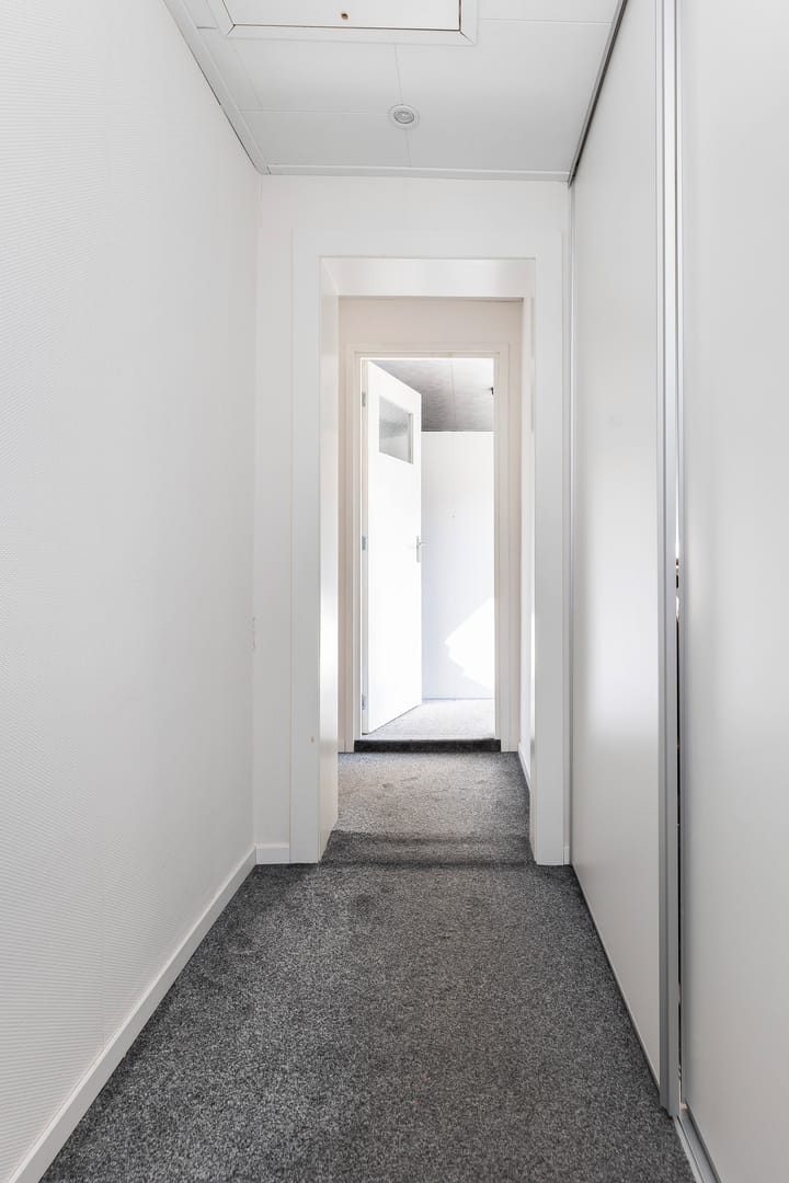 Photo 20 of Sneeuwbesstraat 9