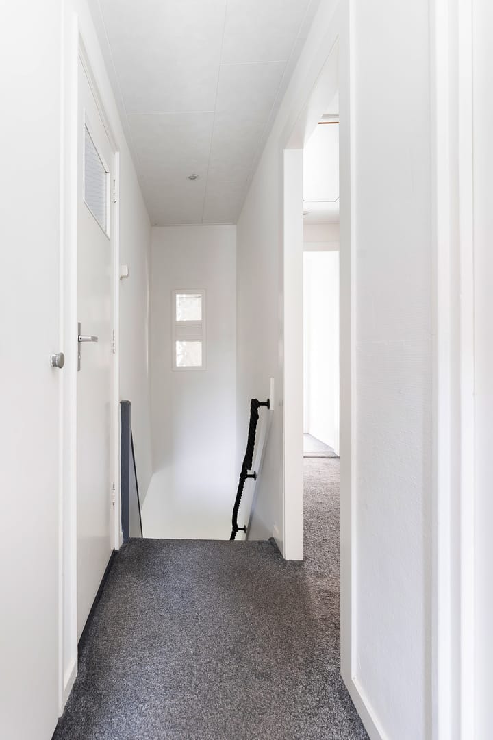 Photo 21 of Sneeuwbesstraat 9