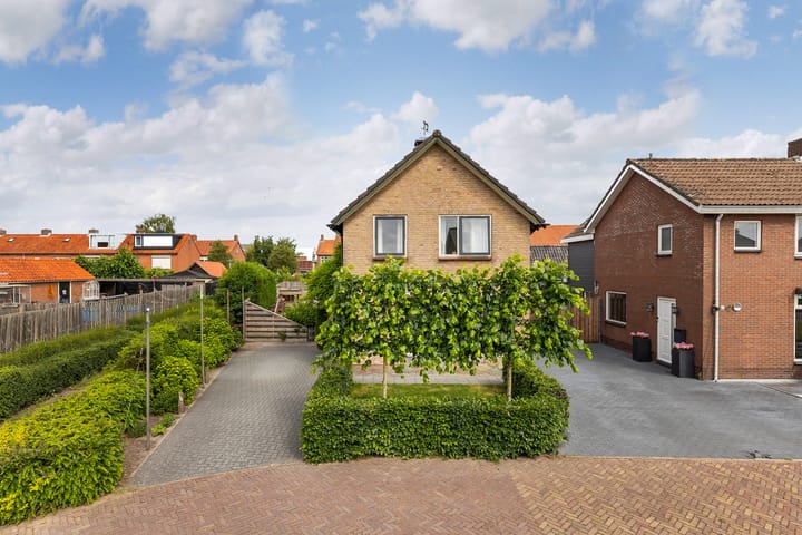 Photo 36 of Sneeuwbesstraat 9