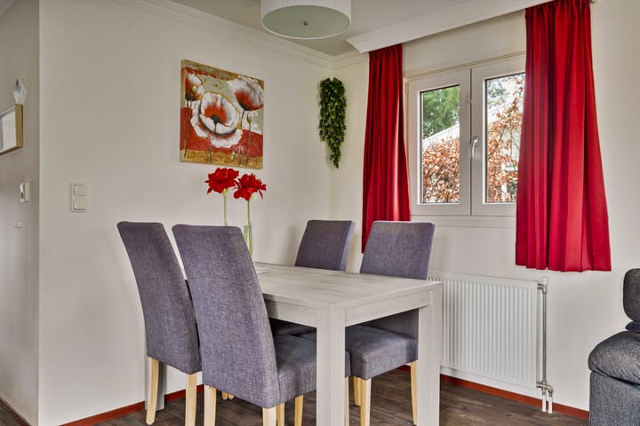 Photo 6 of Vijverlaan 1-P01