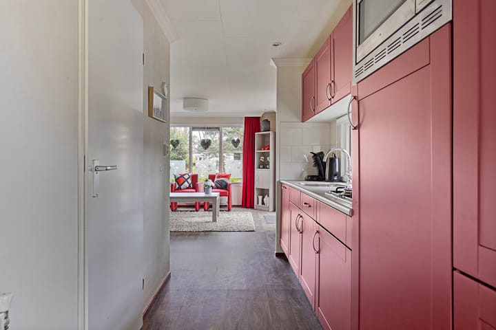 Photo 8 of Vijverlaan 1-P01