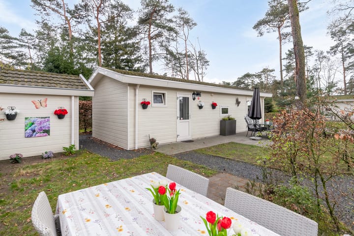 Photo 15 of Vijverlaan 1-P01