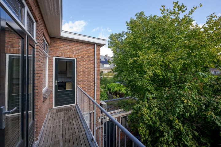 Foto 4 van Van 't Hoffstraat 8-A