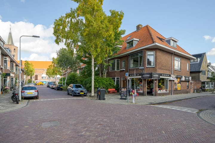 Foto 7 van Van 't Hoffstraat 8-A