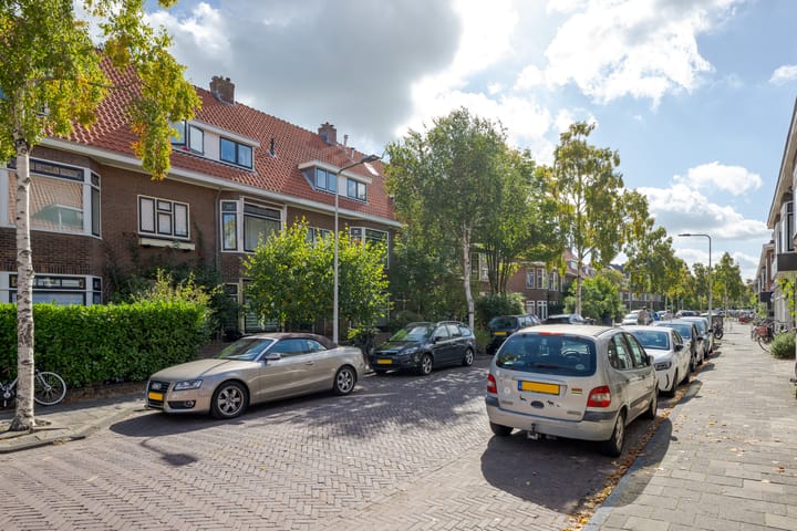 Foto 9 van Van 't Hoffstraat 8-A