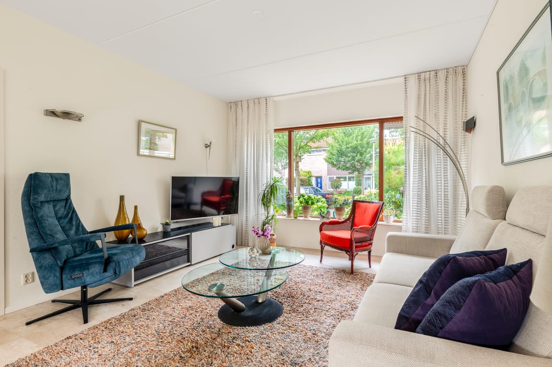 Foto 2 van Helmbloem 3