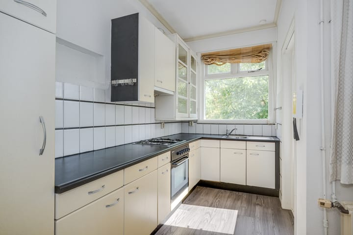 Foto 19 van Van 't Hoffstraat 8-A