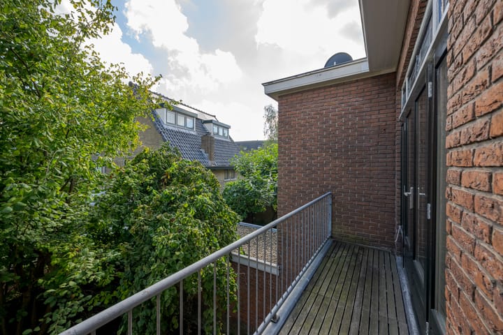 Foto 21 van Van 't Hoffstraat 8-A