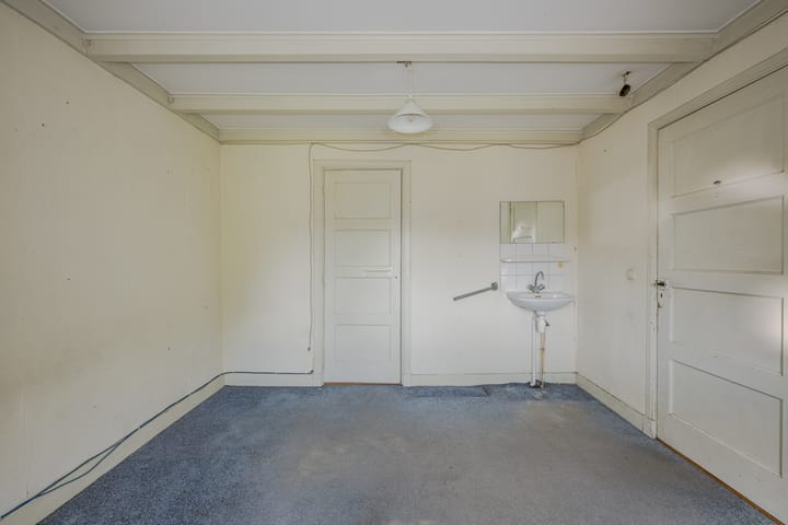 Foto 31 van Van 't Hoffstraat 8-A