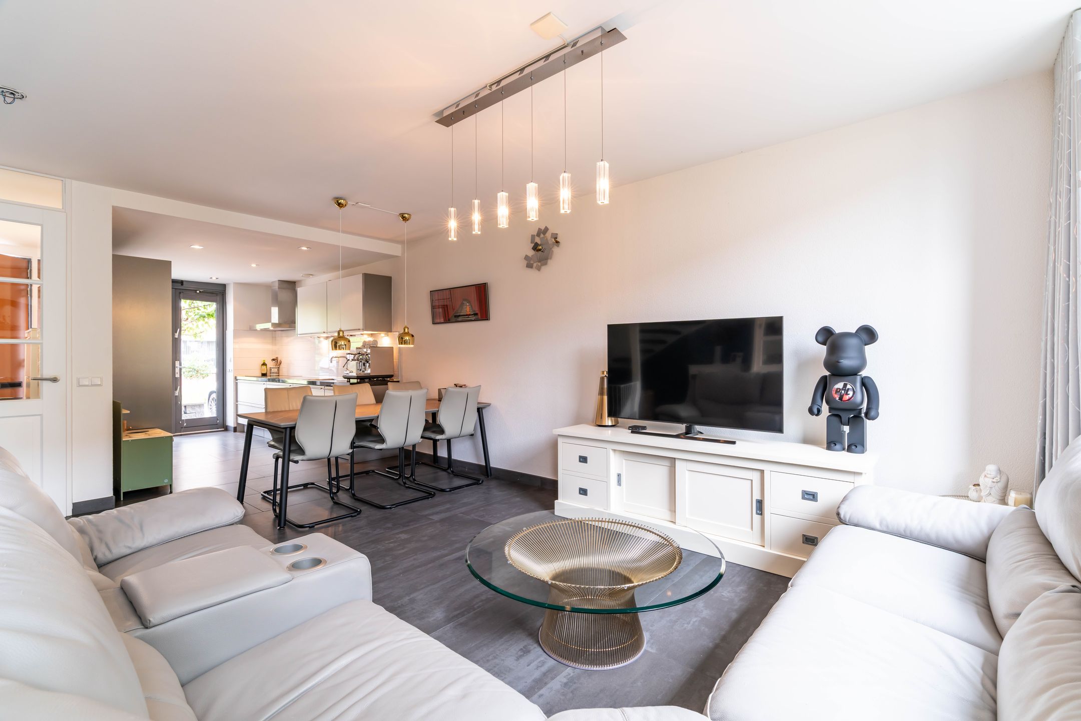 Photo 9 of Friendshipring 128