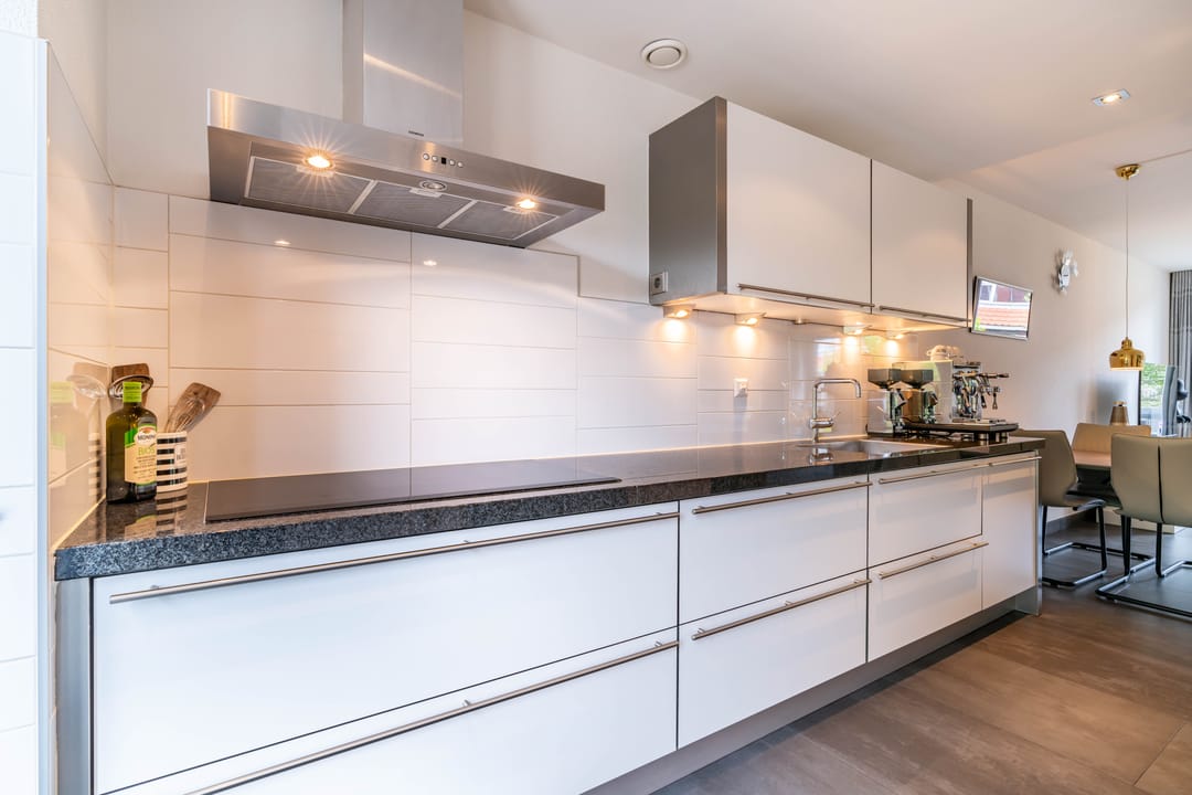 Photo 16 of Friendshipring 128