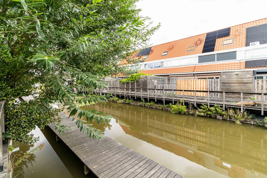 Photo 17 of Friendshipring 128