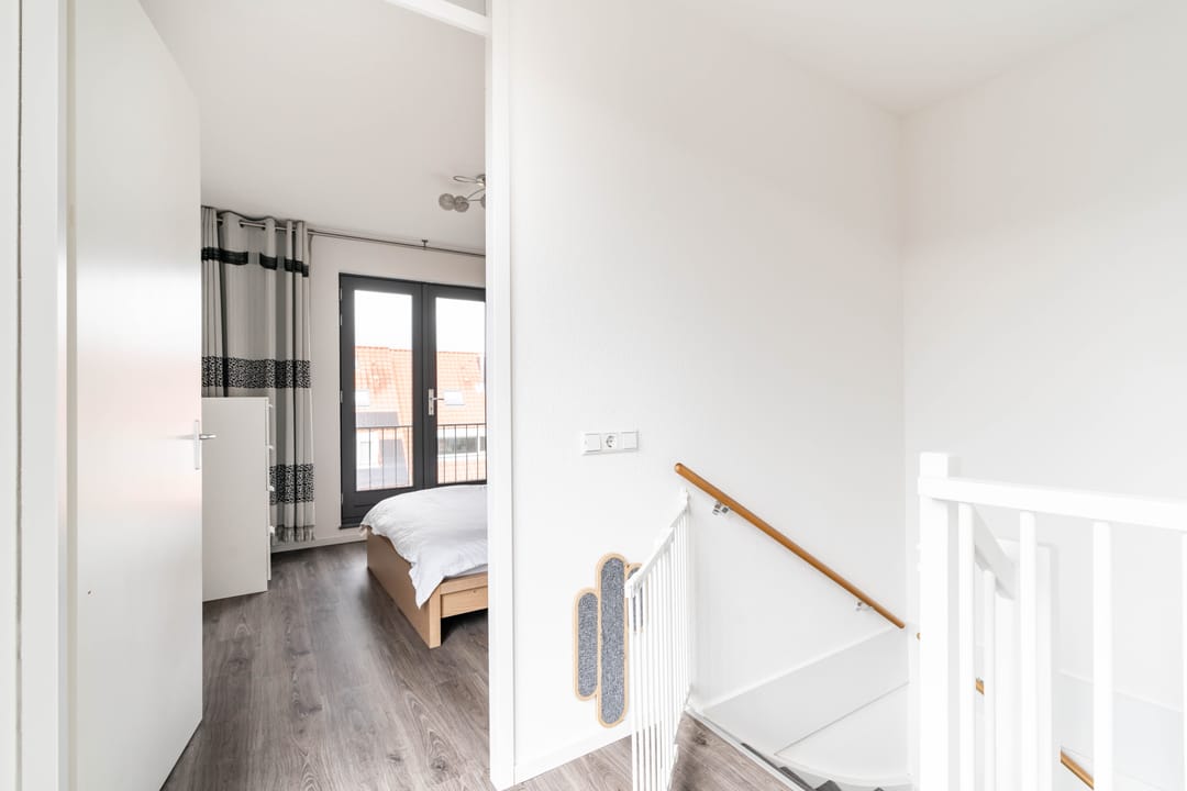 Photo 31 of Friendshipring 128