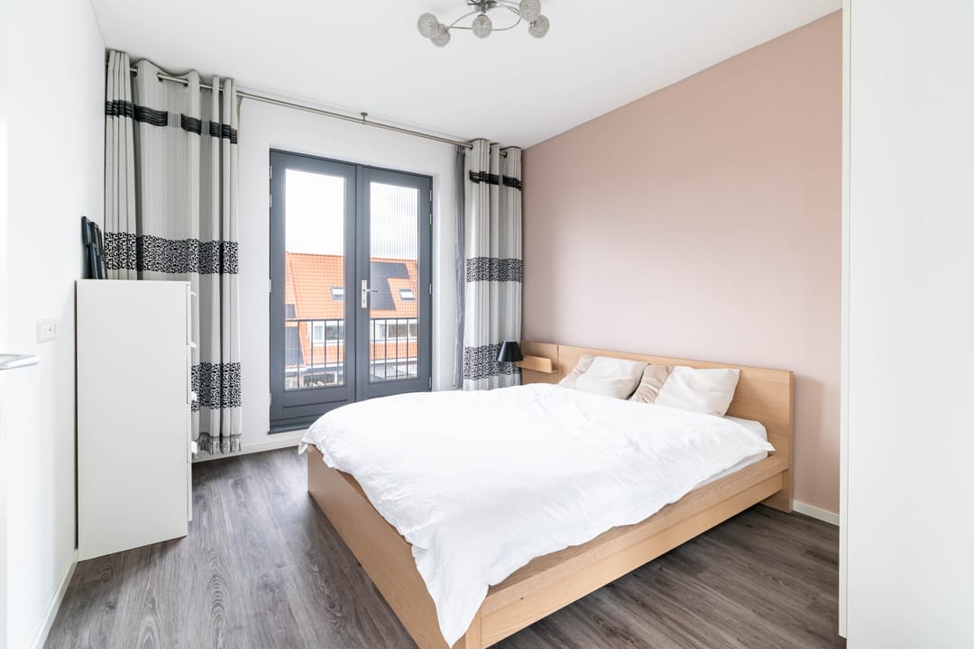 Photo 32 of Friendshipring 128